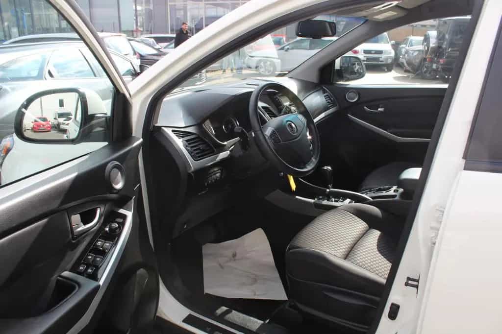 Ssangyong Korando 2.0 4x4 1-Hand/Automatik/ 05/2015-photo-9