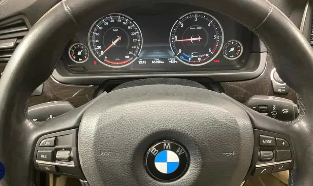 BMW 5 Series 520 d Lim. °voll Scheckheft BMW°1.Hand°Garantie° 07/2016-photo-8