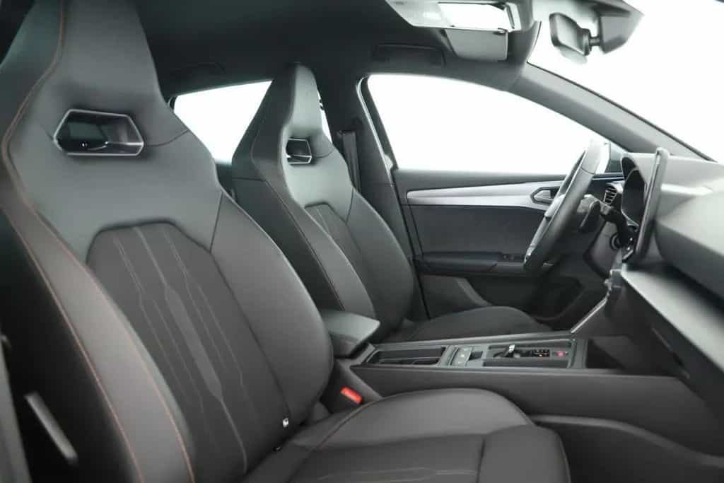 Cupra Leon 1.5 eTSI DSG ACC/Parklenkassist/Connect/Nav 12/2023-photo-7