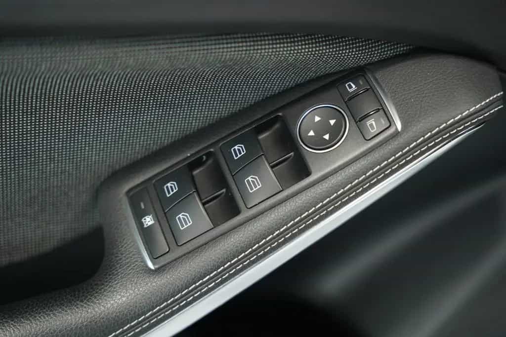 Mercedes-Benz A-Class 200 7G-Tr. *Distronic+ *AHK *Memory *Bi-Xenon 01/2015-photo-21