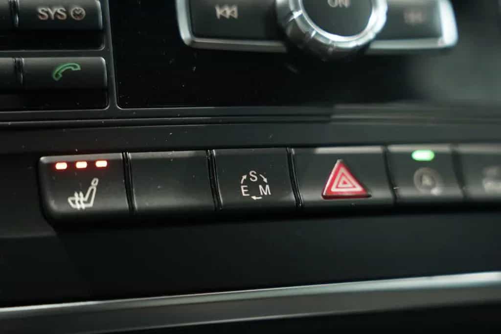 Mercedes-Benz A-Class 200 7G-Tr. *Distronic+ *AHK *Memory *Bi-Xenon 01/2015-photo-26