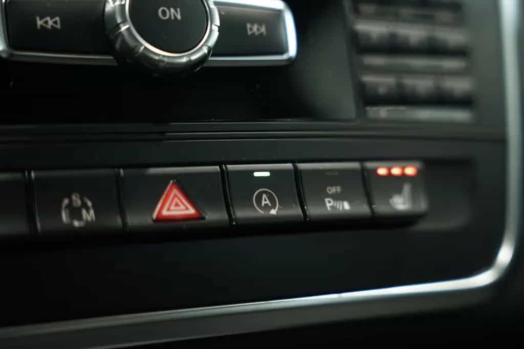 Mercedes-Benz A-Class 200 7G-Tr. *Distronic+ *AHK *Memory *Bi-Xenon 01/2015-photo-27