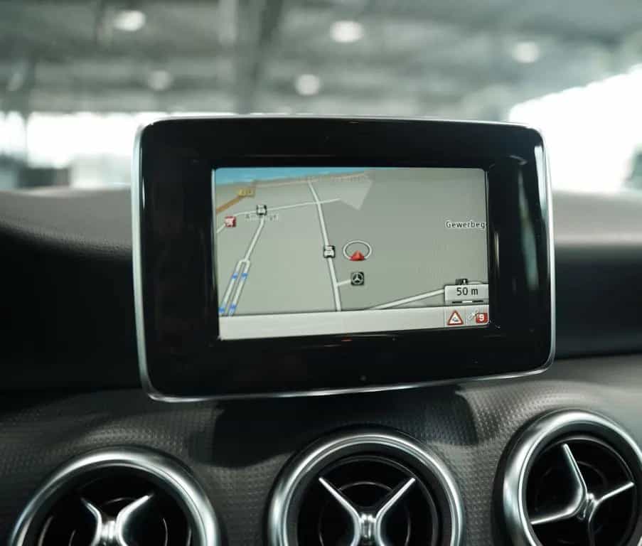 Mercedes-Benz A-Class 200 7G-Tr. *Distronic+ *AHK *Memory *Bi-Xenon 01/2015-photo-28