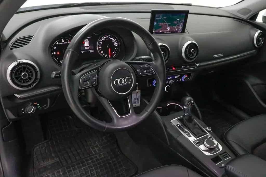 Audi A3 Sportback 35 TFSI S tronic PDC SHZ ACC Navi 11/2018-photo-16