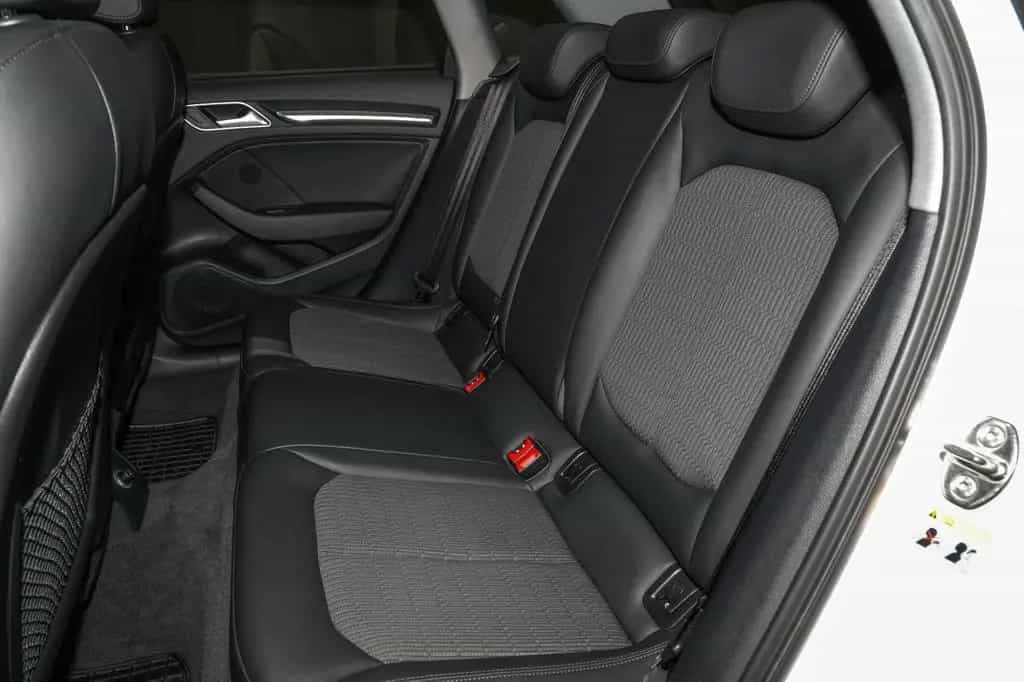 Audi A3 Sportback 35 TFSI S tronic PDC SHZ ACC Navi 11/2018-photo-17