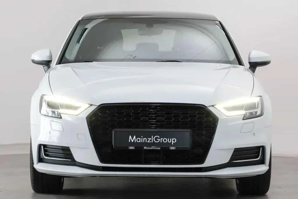 Audi A3 Sportback 35 TFSI S tronic PDC SHZ ACC Navi 11/2018-photo-4
