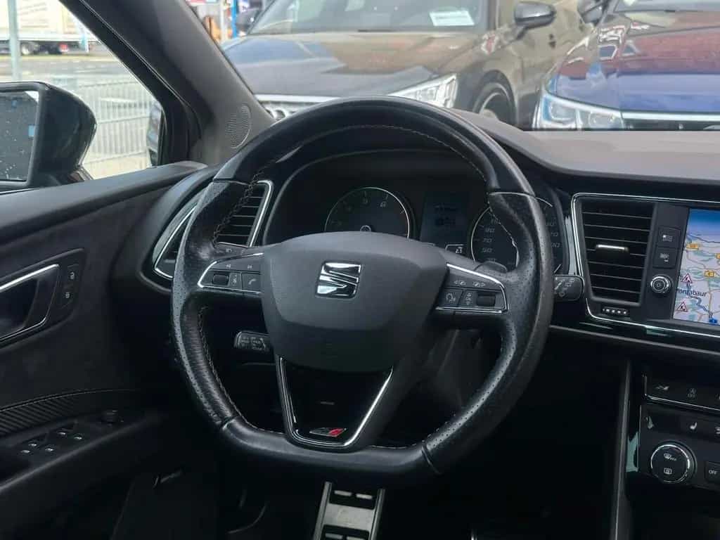 Seat Leon ST Cupra 300 4Drive *PANO*KEYLESS*DCC 03/2017-photo-21