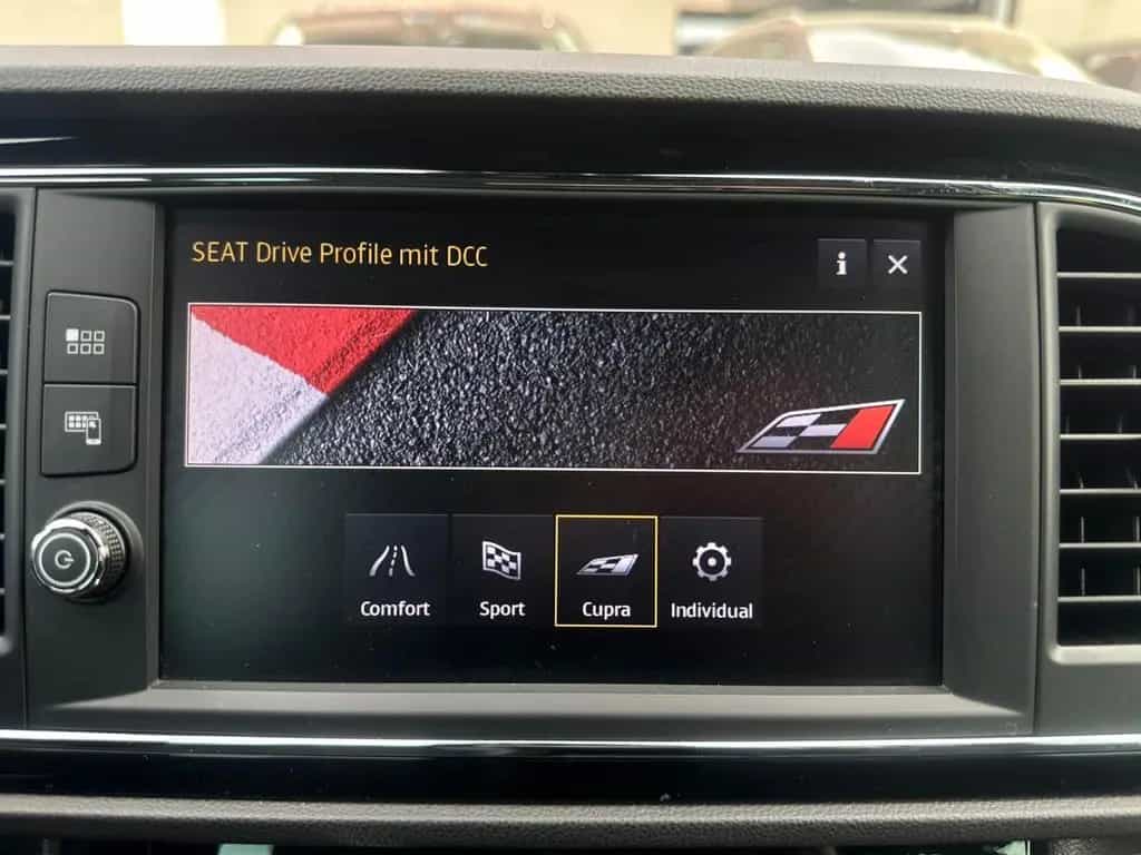 Seat Leon ST Cupra 300 4Drive *PANO*KEYLESS*DCC 03/2017-photo-27