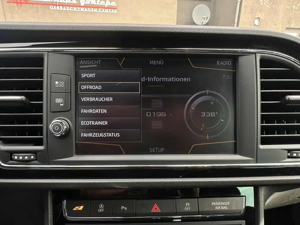 Seat Leon ST Cupra 300 4Drive *PANO*KEYLESS*DCC 03/2017-photo-30