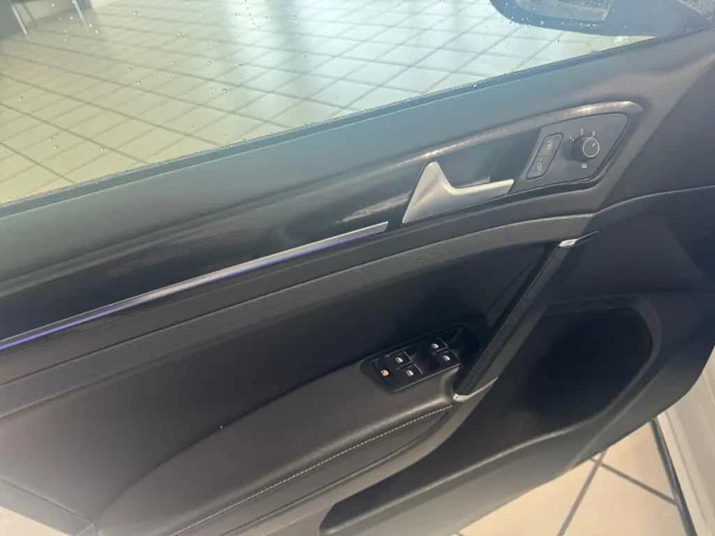 Volkswagen Golf R 2.0 TSI 4M DSG *LED*ACC*Navi*SHZ*PDC v+h* 06/2019-photo-19
