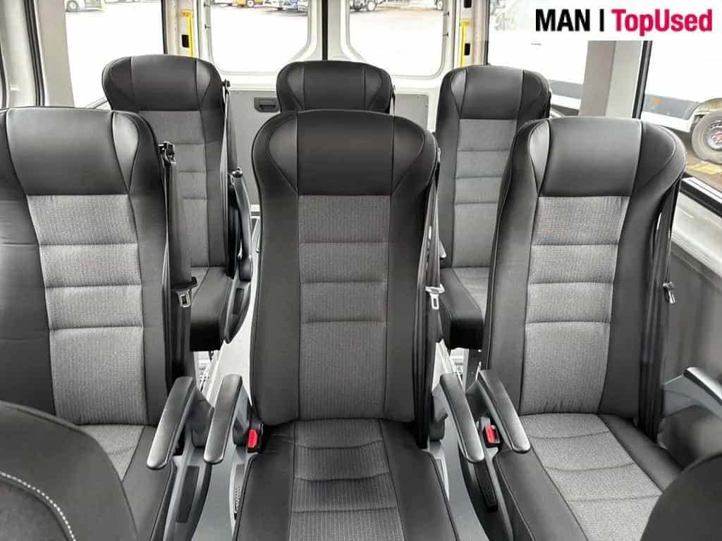MAN TGE 3.140 4X2F SB Kombi 8 Sitzer / AHK Klima 08/2025-photo-24