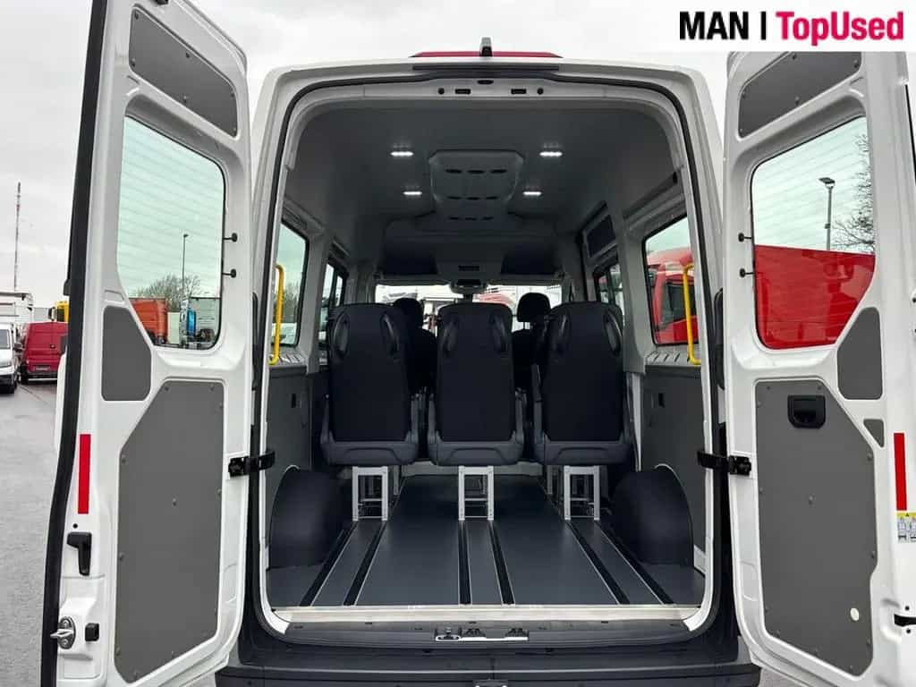 MAN TGE 3.140 4X2F SB Kombi 8 Sitzer / AHK Klima 08/2025-photo-7
