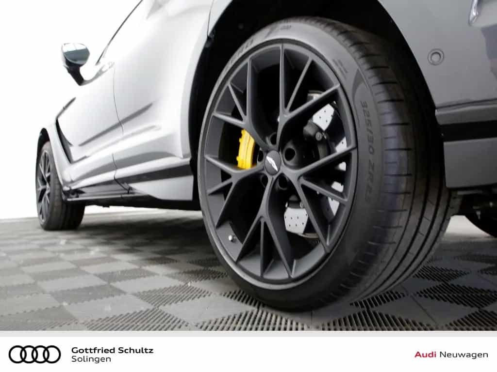 Aston Martin DBX 707 23'' 08/2025-photo-0