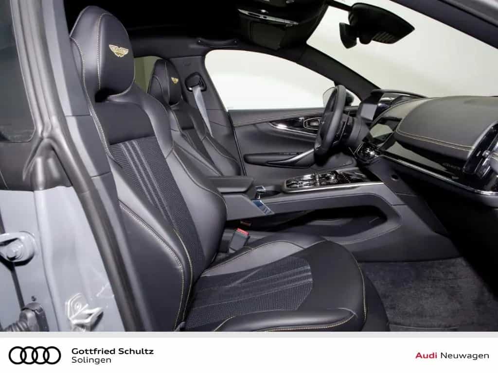 Aston Martin DBX 707 23'' 08/2025-photo-2