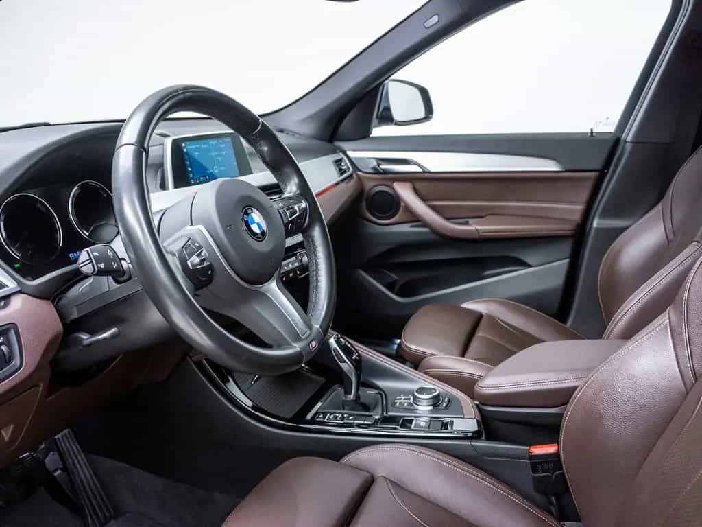 BMW X1 sDrive 20 i M Sport Automatik Pano-Dach PDC ( 06/2019-photo-9