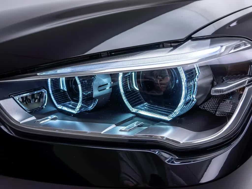 BMW X1 sDrive 20 i M Sport Automatik Pano-Dach PDC ( 06/2019-photo-3