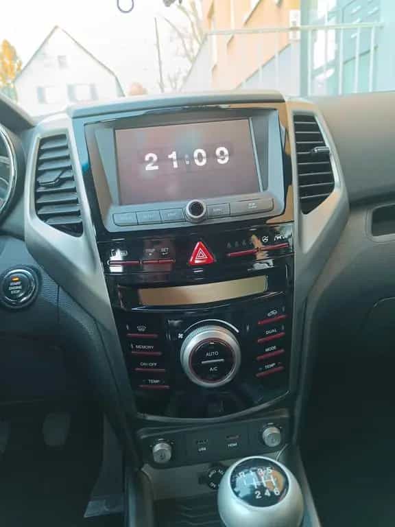Ssangyong Tivoli 1.6 e-XDi 160 SAPPHIRE 2WD 09/2018-photo-8