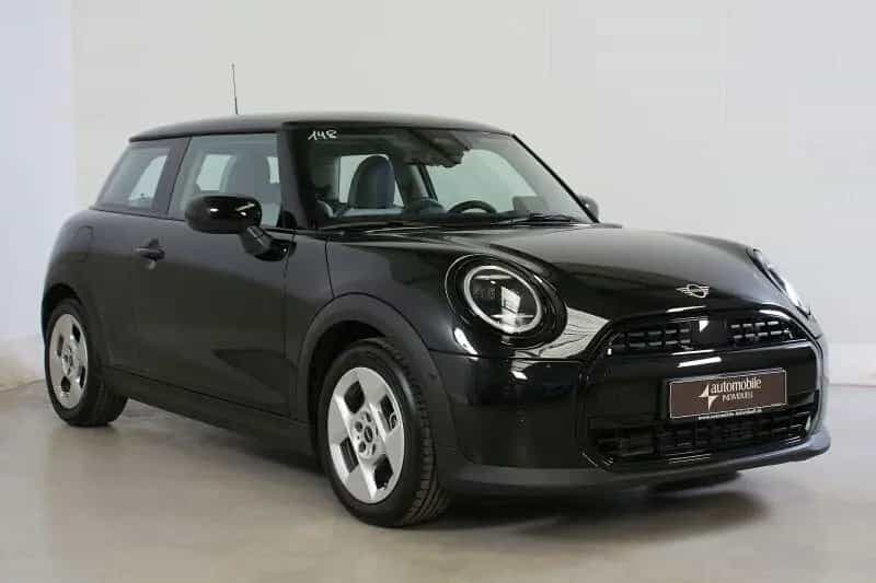 MINI Cooper C 3T Classic Trim DKG HuD Navi Paket S 07/2024-photo-2