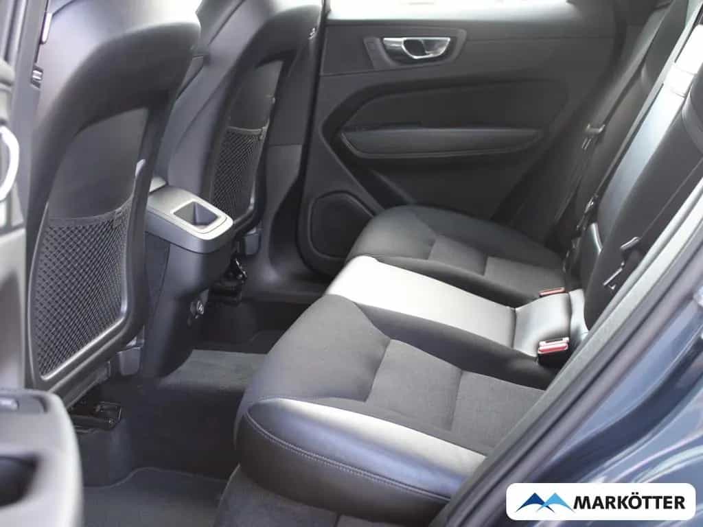 Volvo XC60 Momentum 2WD AHK/TEMPO/PDC/el. Heckklappe 12/2018-photo-18