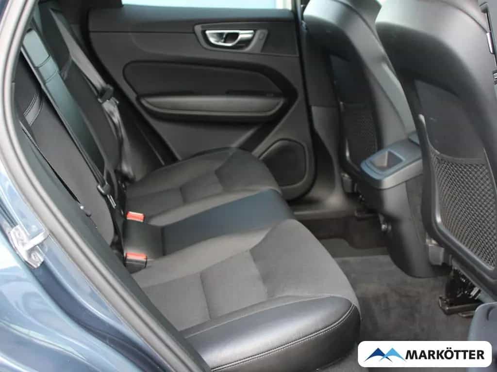 Volvo XC60 Momentum 2WD AHK/TEMPO/PDC/el. Heckklappe 12/2018-photo-22