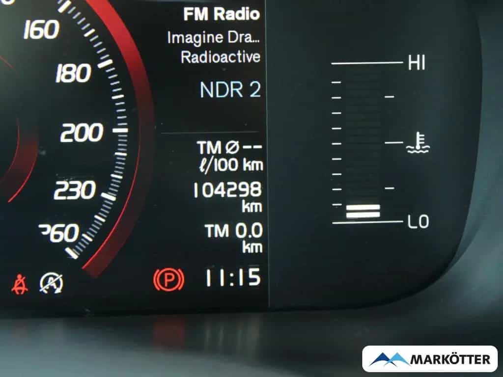 Volvo XC60 Momentum 2WD AHK/TEMPO/PDC/el. Heckklappe 12/2018-photo-7