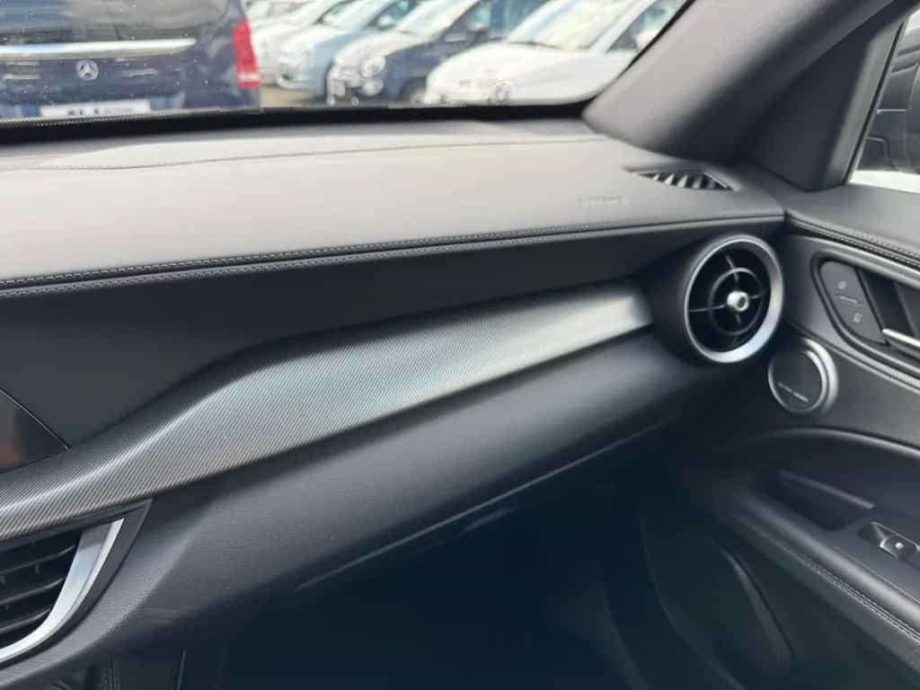 Alfa Romeo Stelvio Veloce Q4+PANO+LEDER+HARMAN+ELSITZE+NAVI 06/2023-photo-22