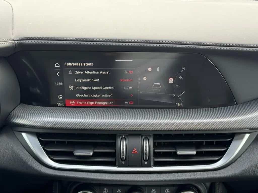 Alfa Romeo Stelvio Veloce Q4+PANO+LEDER+HARMAN+ELSITZE+NAVI 06/2023-photo-27
