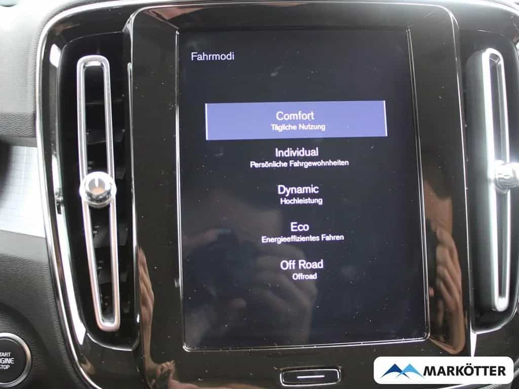 Volvo XC40 Momentum 2WD AHK/CAM/PDC/NAVI/LED 10/2018-photo-20