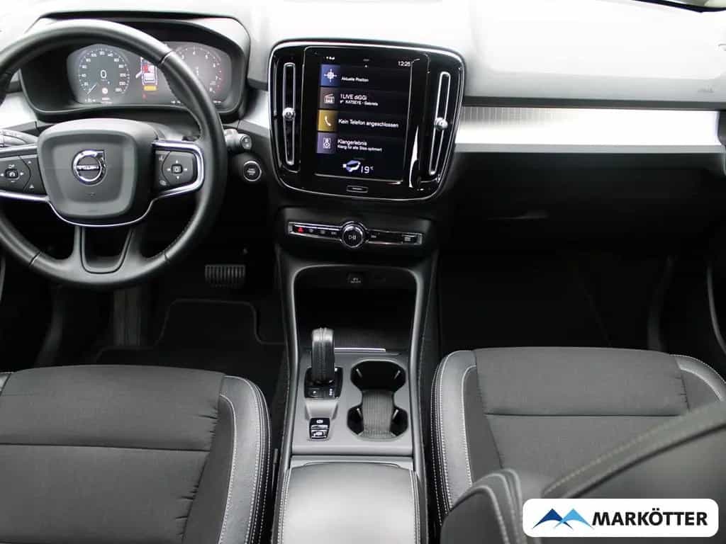 Volvo XC40 Momentum 2WD AHK/CAM/PDC/NAVI/LED 10/2018-photo-23