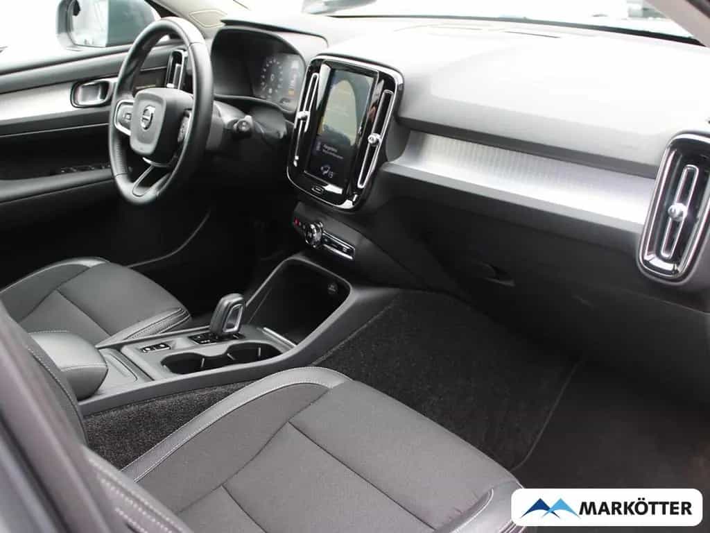 Volvo XC40 Momentum 2WD AHK/CAM/PDC/NAVI/LED 10/2018-photo-30