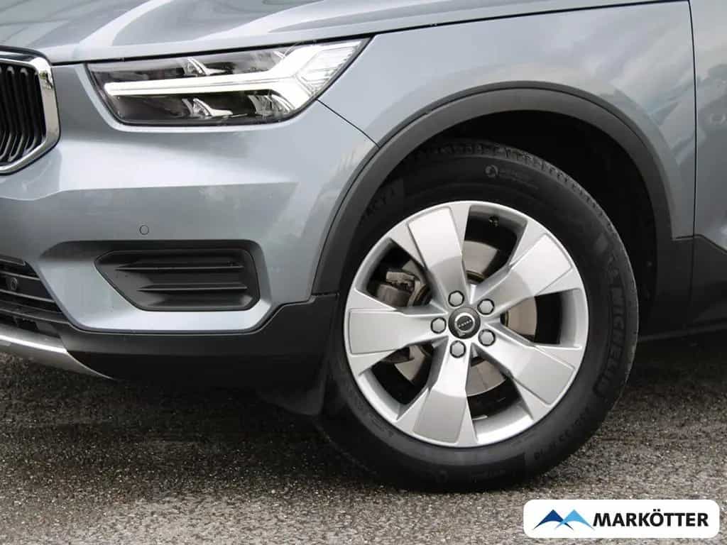 Volvo XC40 Momentum 2WD AHK/CAM/PDC/NAVI/LED 10/2018-photo-37