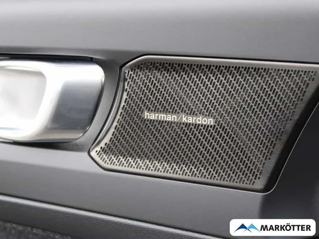 Volvo XC40 Momentum 2WD AHK/CAM/PDC/NAVI/LED 10/2018-photo-6