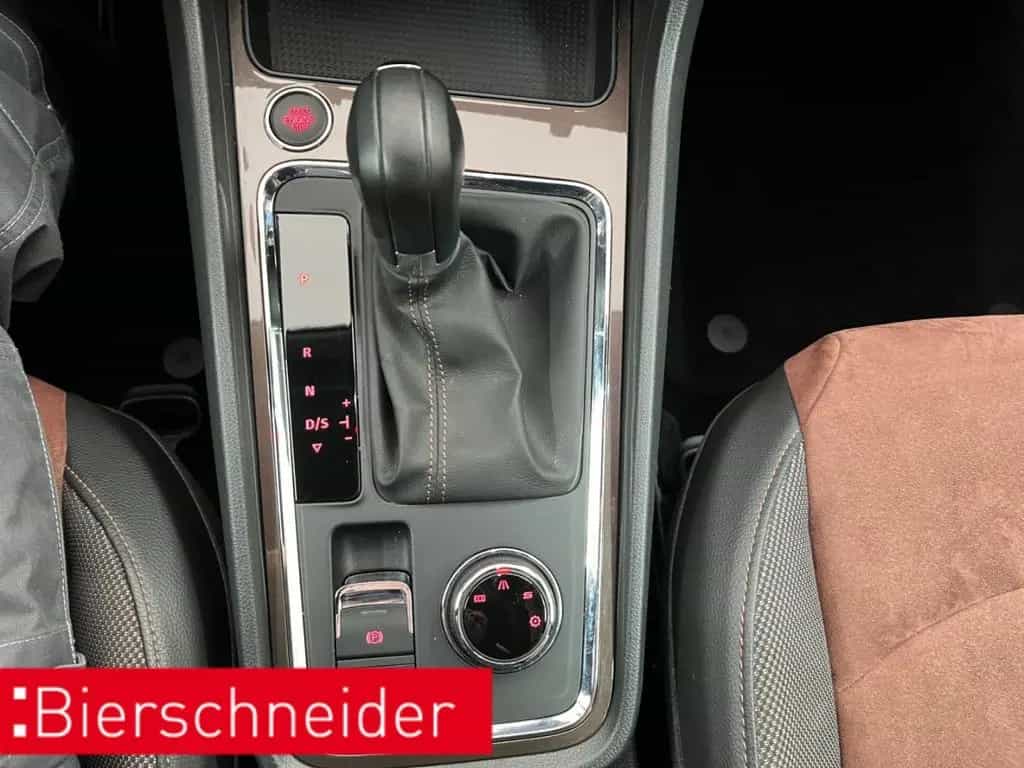 Seat Ateca 1.5 TSI DSG AB373EUR Xcellence ALCANTARA R 02/2019-photo-24
