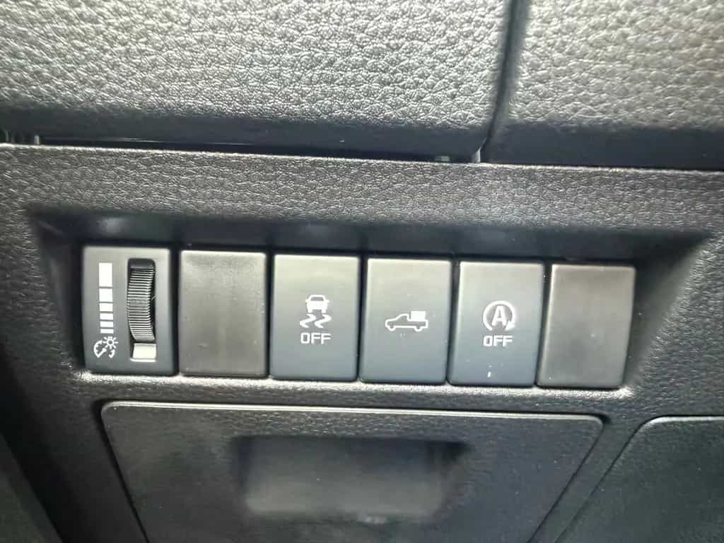 Isuzu D-Max Double Cab 4WD V-CROSS null-photo-13