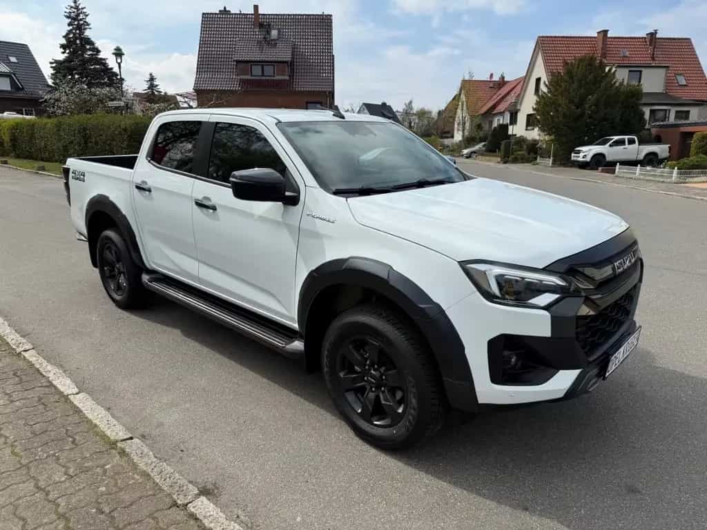 Isuzu D-Max Double Cab 4WD V-CROSS null-photo-20