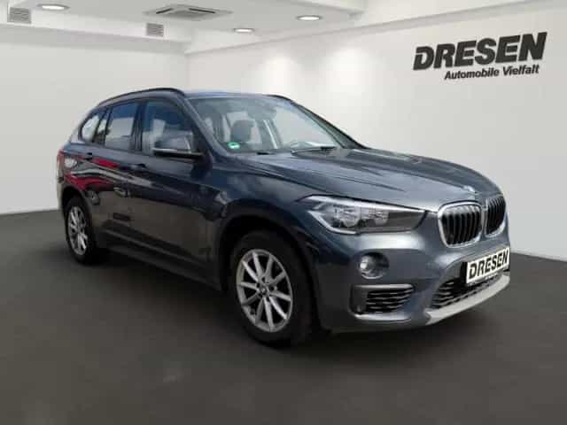 BMW X1 sDrive 18 i Advantage Park-Assistent Navi Meh 03/2019-photo-2