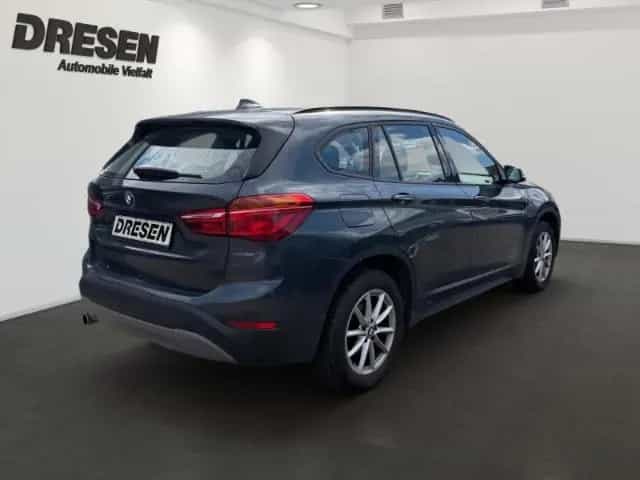 BMW X1 sDrive 18 i Advantage Park-Assistent Navi Meh 03/2019-photo-3