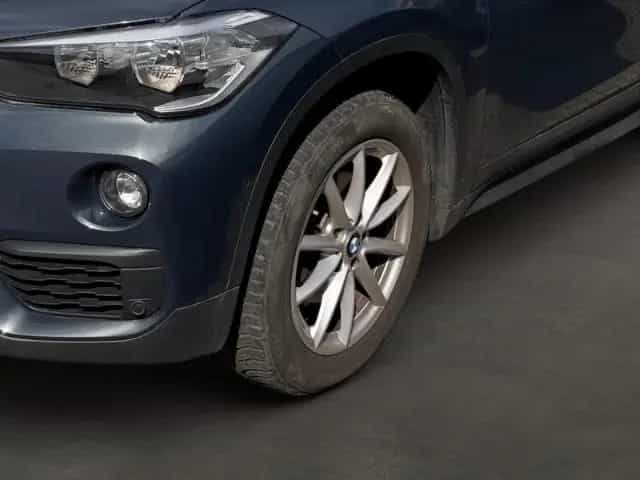 BMW X1 sDrive 18 i Advantage Park-Assistent Navi Meh 03/2019-photo-6