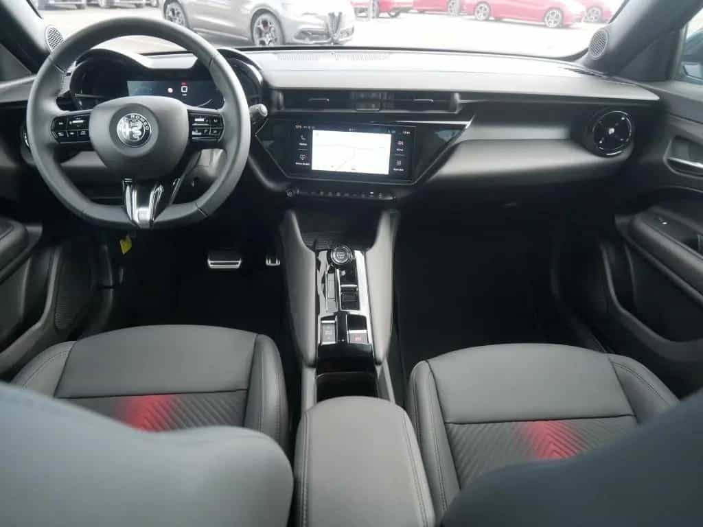 Alfa Romeo Junior IBRIDA TI 1.2 VGT 145PS DCT6 TECHNOLOGIE 04/2026-photo-20