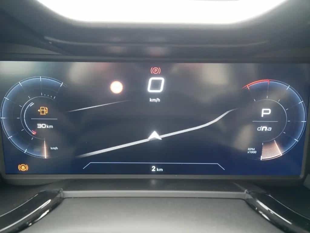 Alfa Romeo Junior IBRIDA TI 1.2 VGT 145PS DCT6 TECHNOLOGIE 04/2026-photo-22