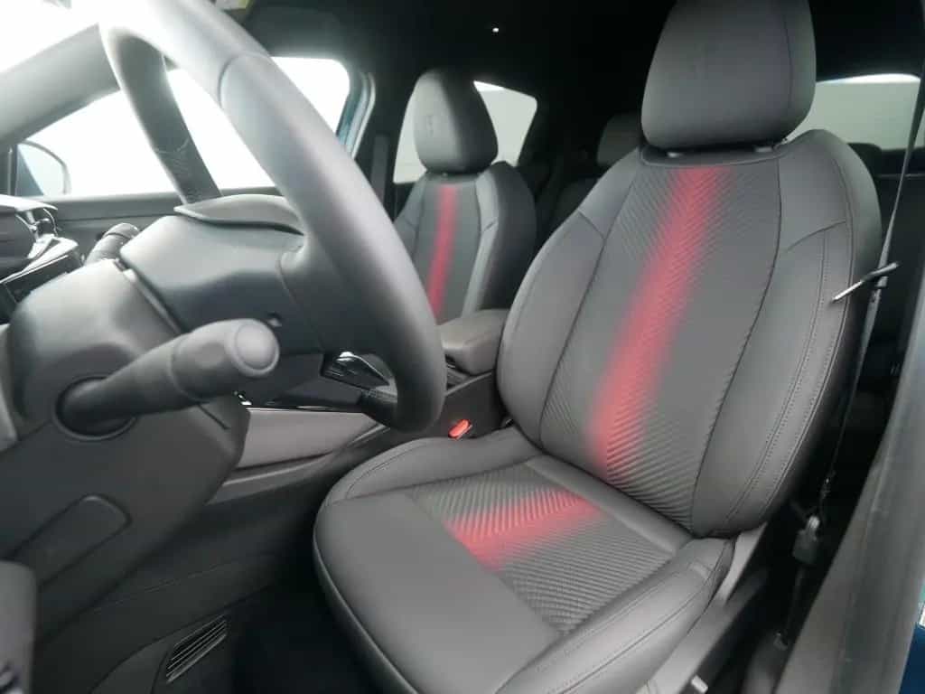 Alfa Romeo Junior IBRIDA TI 1.2 VGT 145PS DCT6 TECHNOLOGIE 04/2026-photo-8