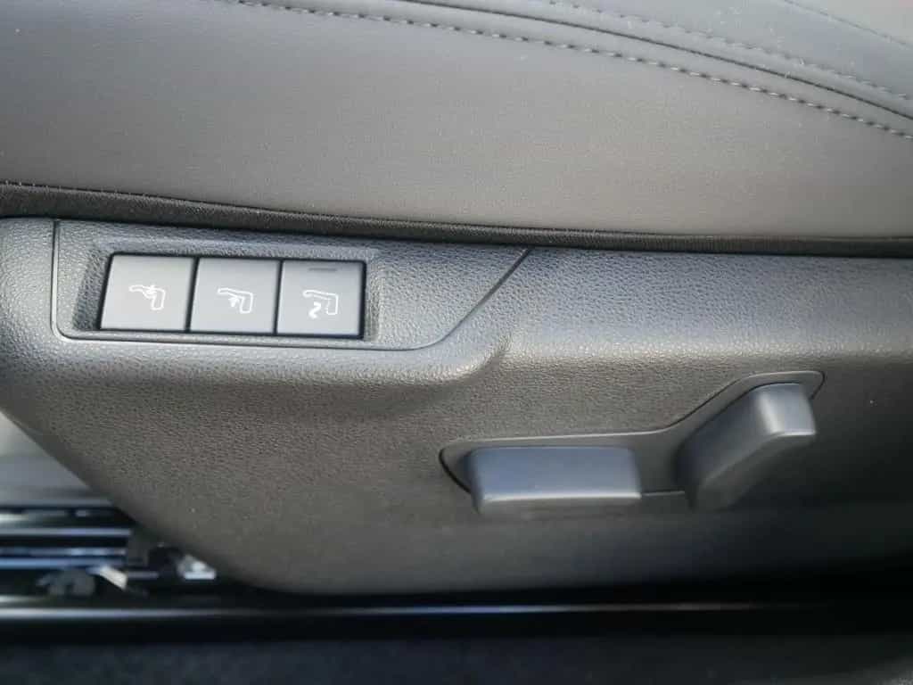 Alfa Romeo Junior IBRIDA TI 1.2 VGT 145PS DCT6 SCHIEBEDACH 04/2026-photo-11