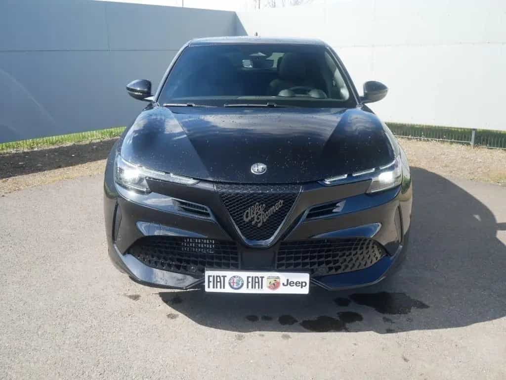 Alfa Romeo Junior IBRIDA TI 1.2 VGT 145PS DCT6 SCHIEBEDACH 04/2026-photo-7