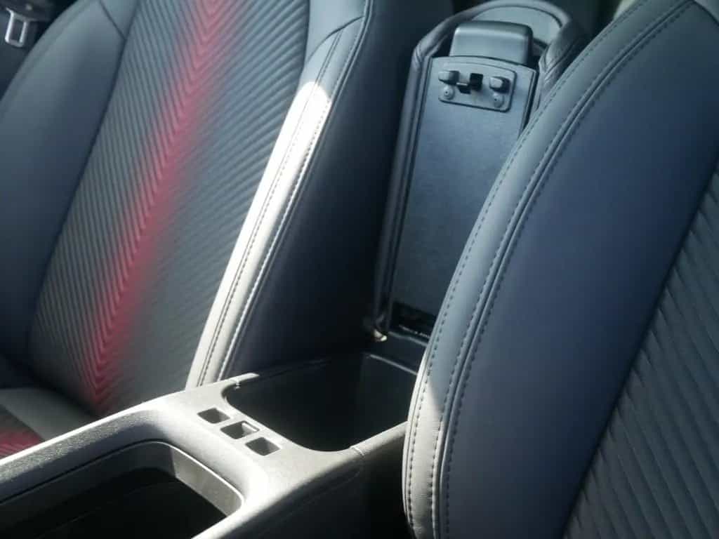 Alfa Romeo Junior IBRIDA TI 1.2 VGT 145PS DCT6 SCHIEBEDACH 04/2026-photo-9