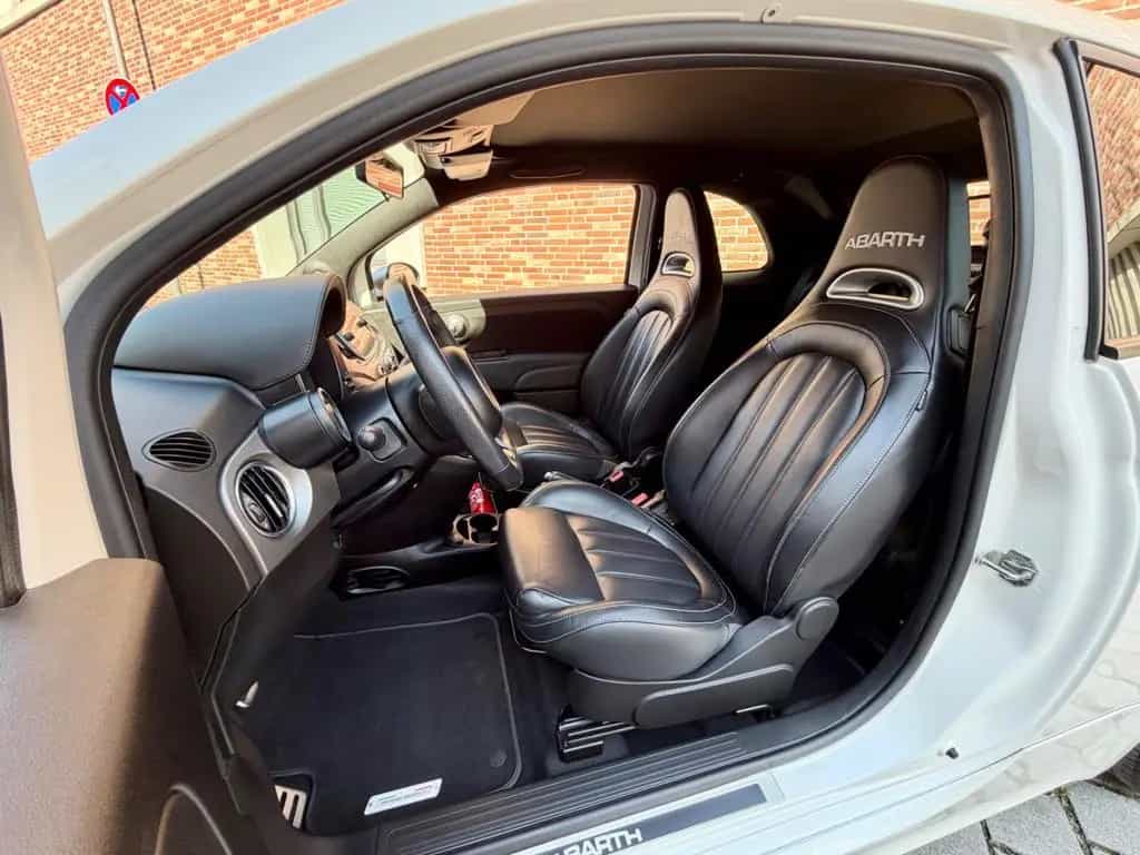 Abarth 595C - NUR 40' KM - LEDER NAVI XENON - WIE NEU ! 04/2019-photo-35