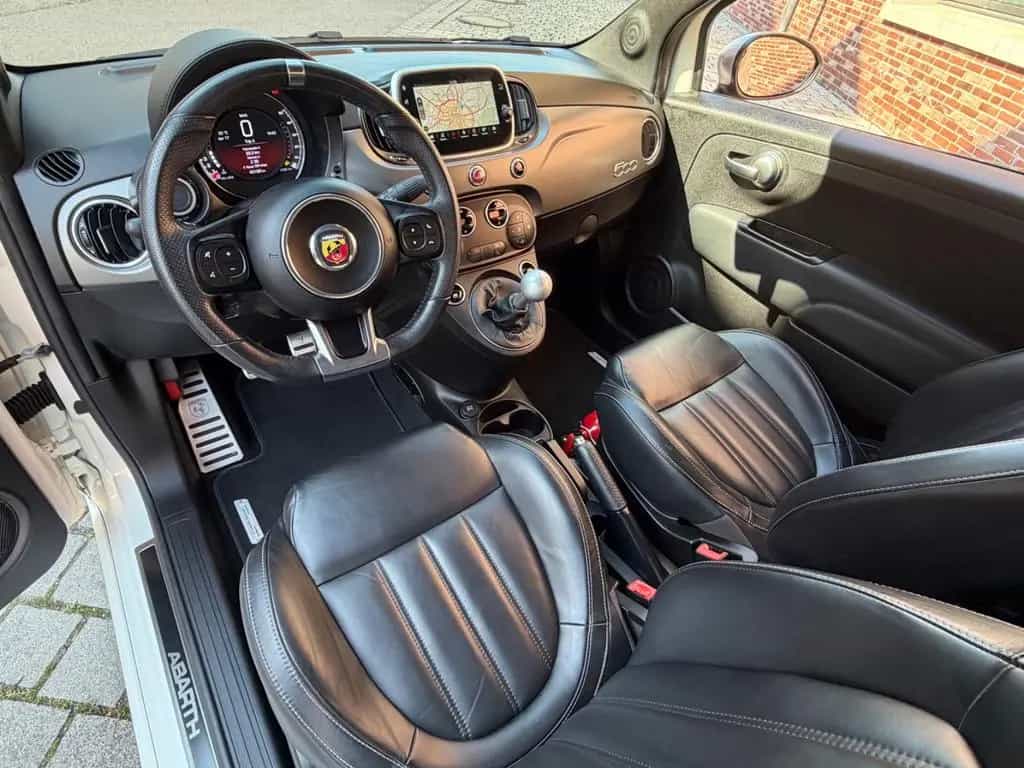 Abarth 595C - NUR 40' KM - LEDER NAVI XENON - WIE NEU ! 04/2019-photo-36