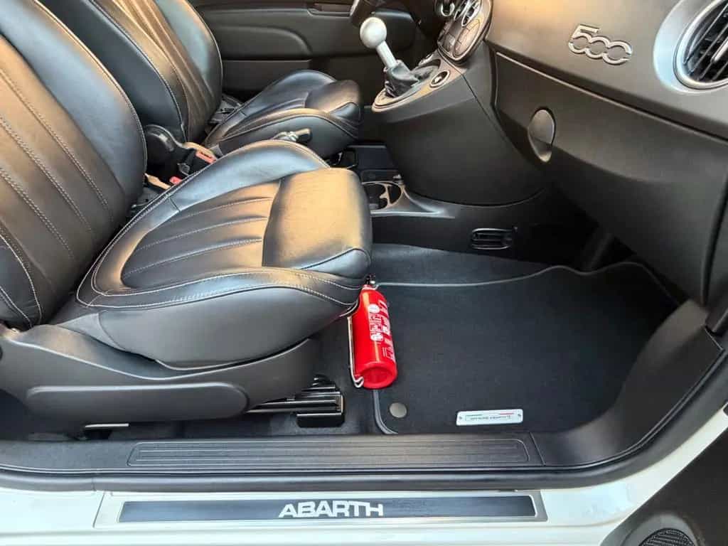 Abarth 595C - NUR 40' KM - LEDER NAVI XENON - WIE NEU ! 04/2019-photo-42
