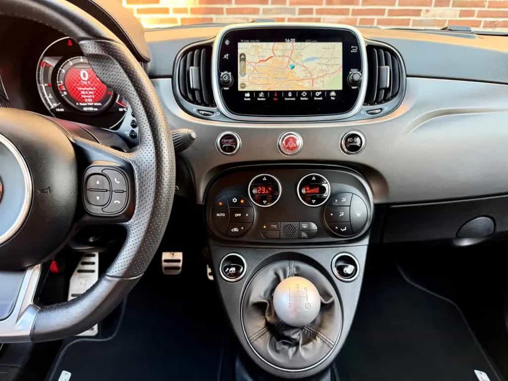 Abarth 595C - NUR 40' KM - LEDER NAVI XENON - WIE NEU ! 04/2019-photo-46