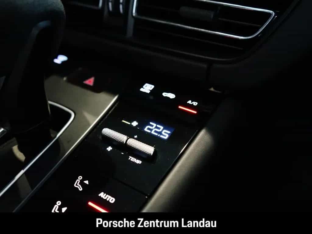 Porsche Macan GTS Burmester Surround-View Rückfahrkamera 09/2022-photo-18