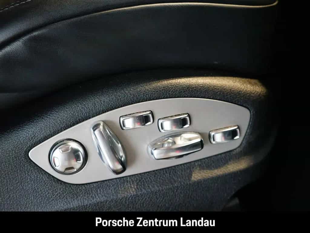 Porsche Macan GTS Burmester Surround-View Rückfahrkamera 09/2022-photo-30